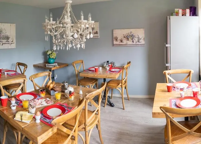 לינה וארוחת בוקר Posthoorn 3*